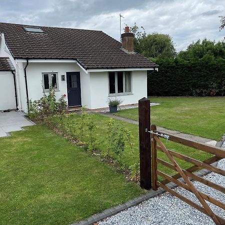 Fir Tree Cottage Chester Exterior foto